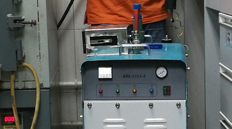 6kw小型好色先生IOS破解版 6kw小型好色先生IOS破解版