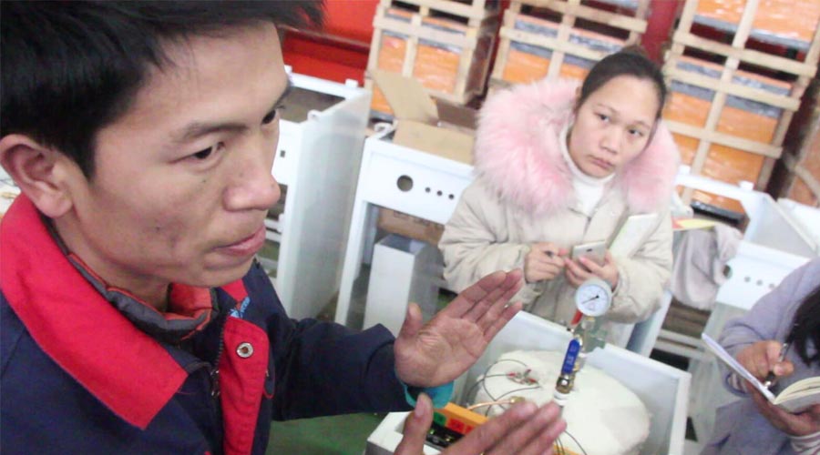 好色先生污版APP员工培训