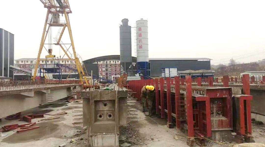 路桥前期混凝土浇筑要注意，使用四川路桥养护蒸汽发生器