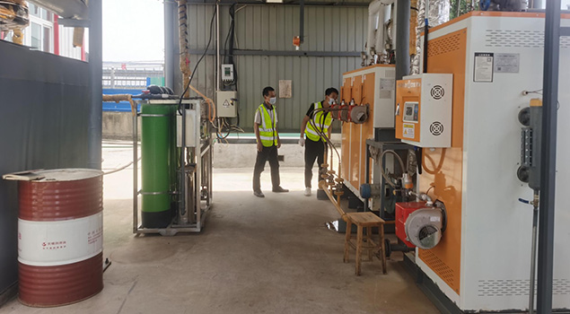 如何实现分段控制蒸汽发生器融化工业蜡原料？方法有两种